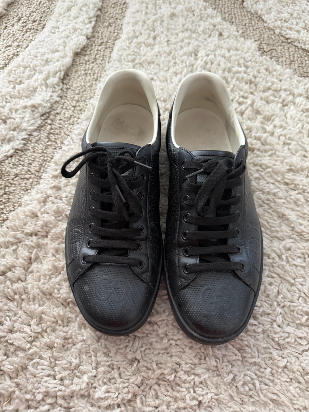 Gucci Black Leather Low-Top Sneakers